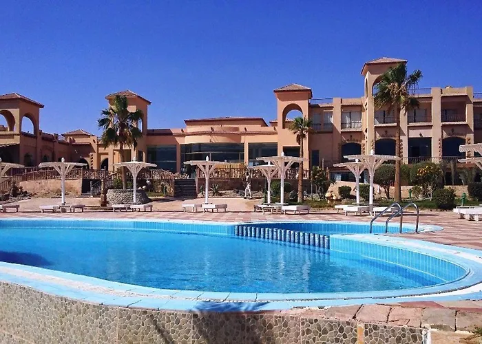 Pensee Royal Garden 4*