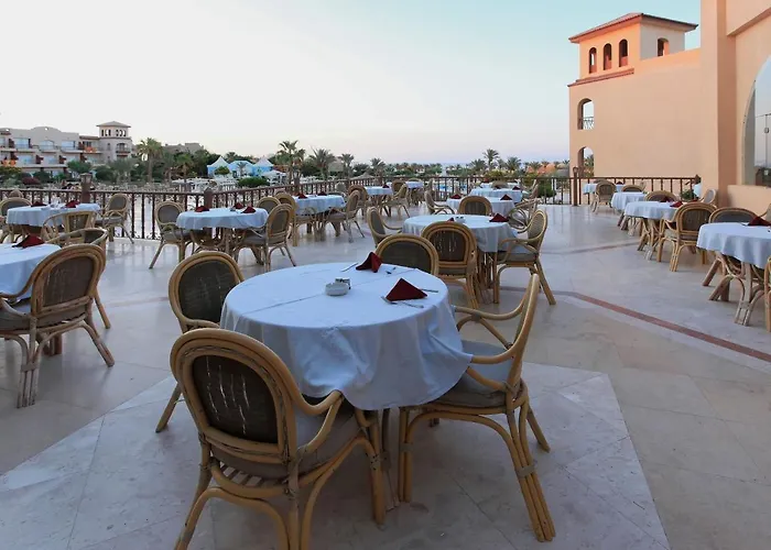 Pensee Royal Garden Resort 4*