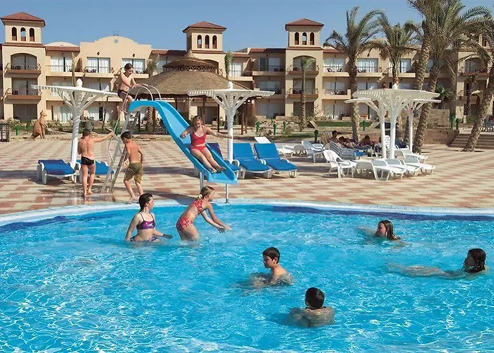 Pensee Royal Garden Resort 4*